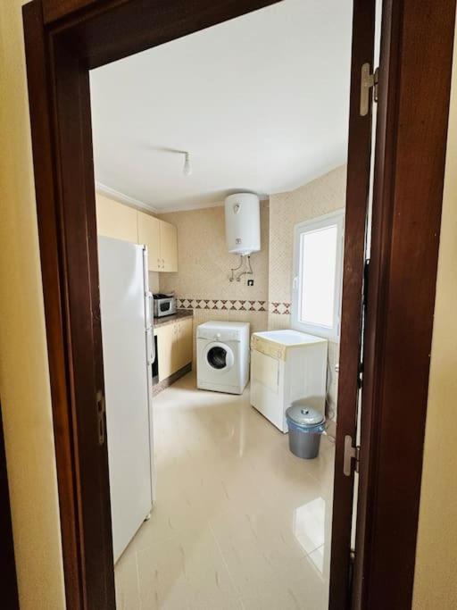 Apartamento Vacacional Achakar Playa&Piscina! Tanger Eksteriør bilde